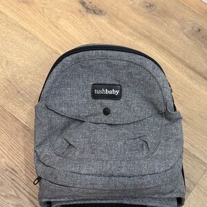 Tushbaby Gray Hip Carrier